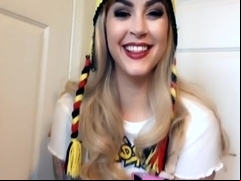 Hot babe farting and burping