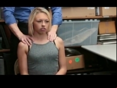 shoplifting 5 girl caught by guard nice koooool video